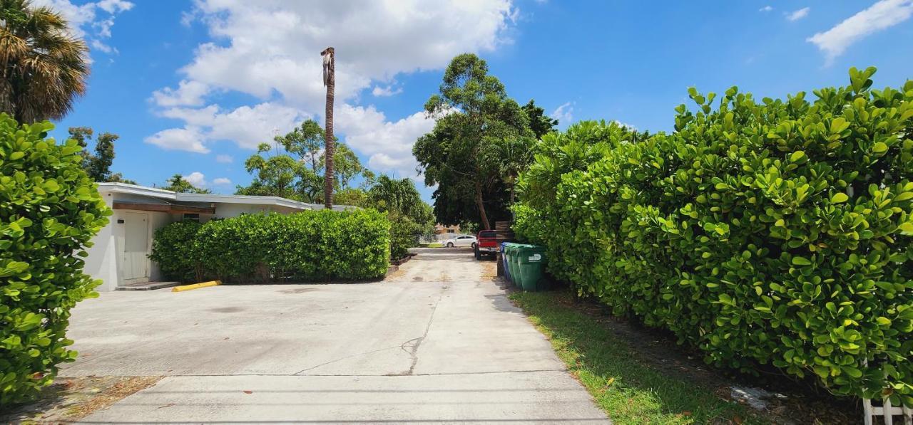 Private Aparment Studio In The Hard Of Miami Unit # 6 Opa-locka Exteriör bild